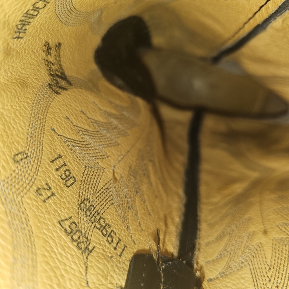 Men Tony Lama Black Leather cowboy boots. Size 12 D - Picture 5 of 5